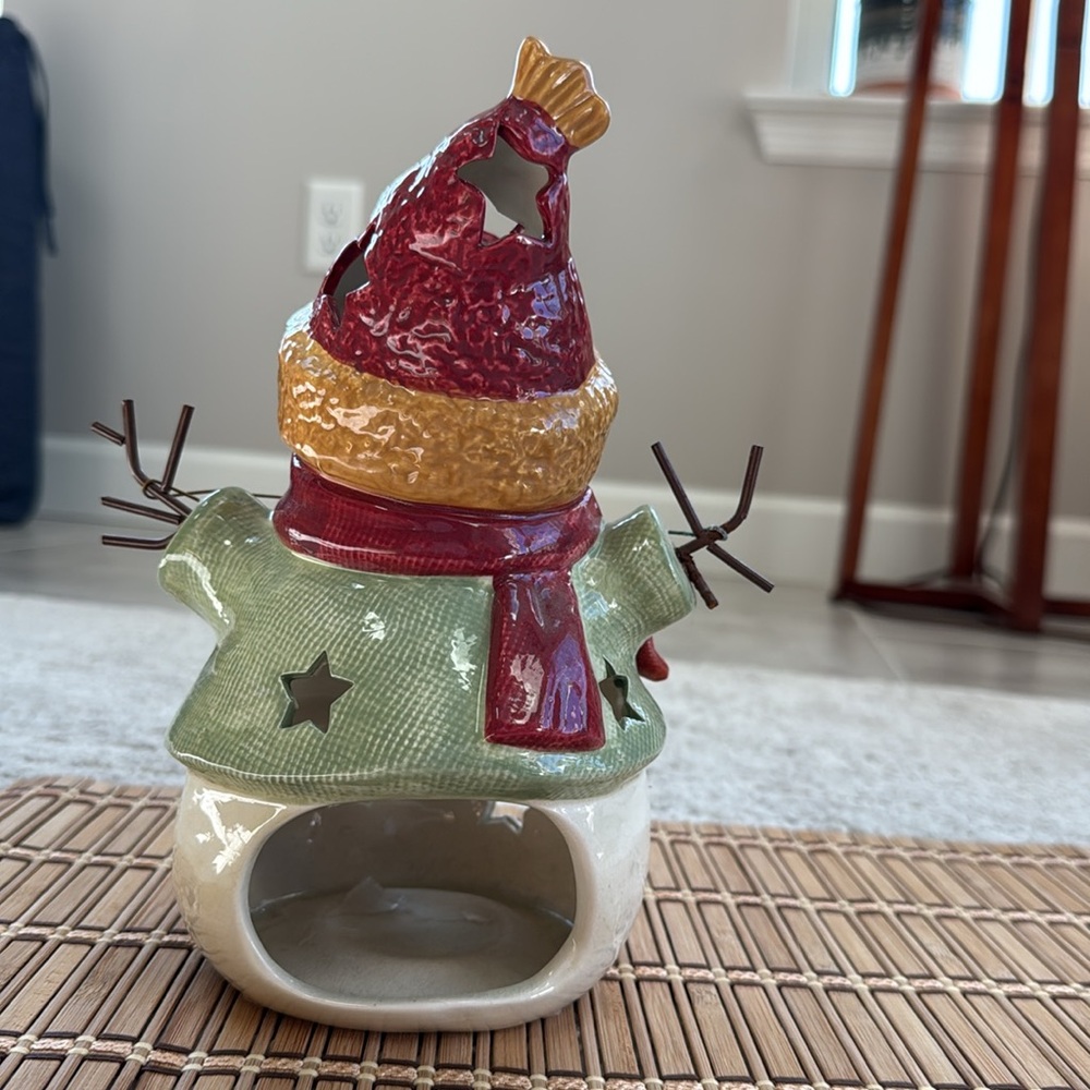 Vintage Kohl’s 9” Ceramic Tea Light/ Electric Candle - Snowman Candle Holder - Picture 3 of 9